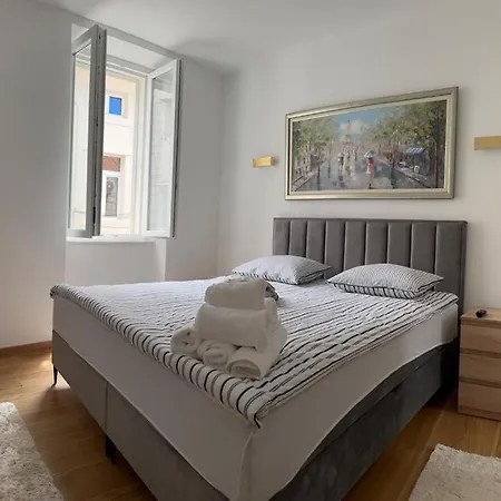 Old Town Apolon Luxury * 스플리트